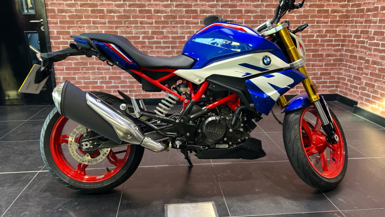 BMW G310 R 